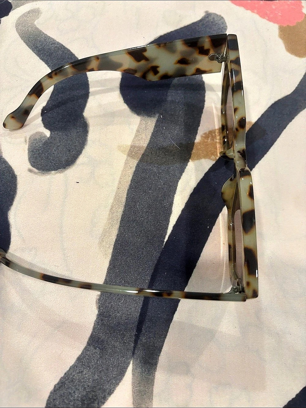 Tortoiseshell Square Sunglasses - Picture 3 of 3